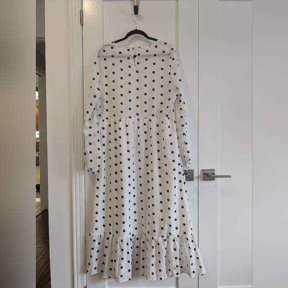 Misguided Plus White Polka Dot Maxi Smock Dress - US size 14 - Picture 2 of 2